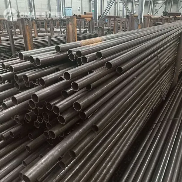 E215 Tubos de precisão sem costura